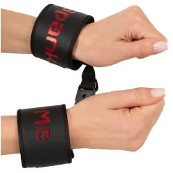 Cuffs med Spank me tryk