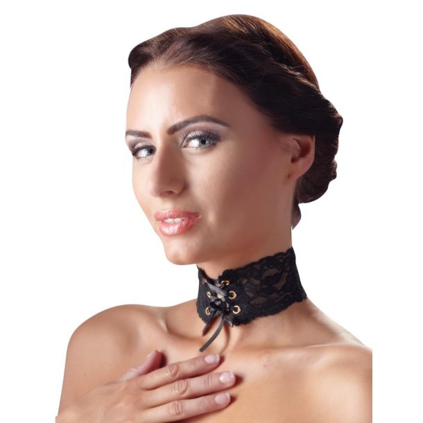 Blonde Choker med satinbnd snring